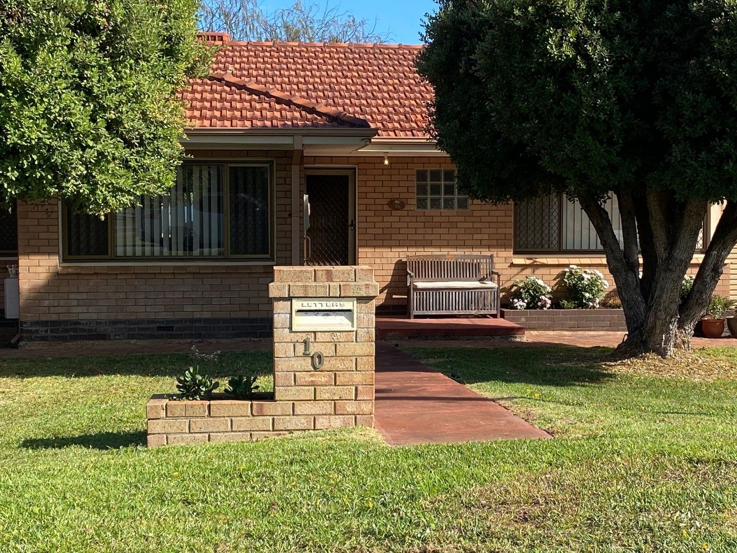 3 bedrooms House in 10 Calypso Street SAFETY BAY WA, 6169