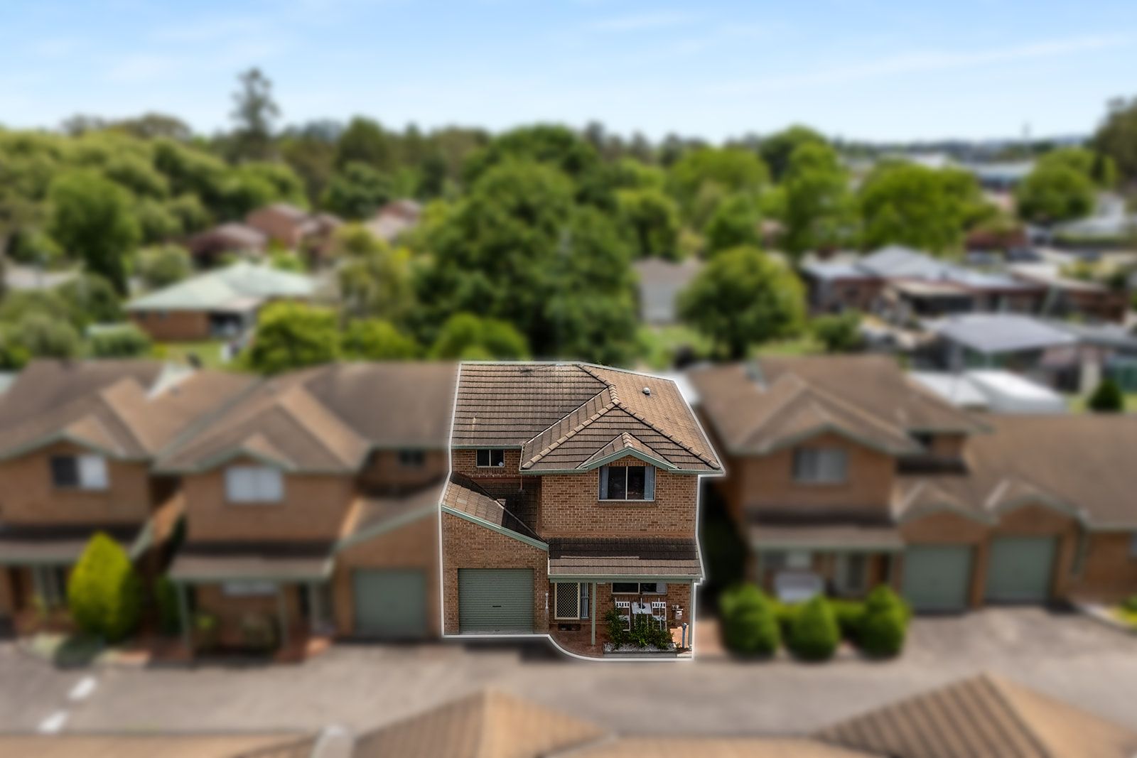 3 bedrooms Townhouse in 8/10 Mack Street MOSS VALE NSW, 2577