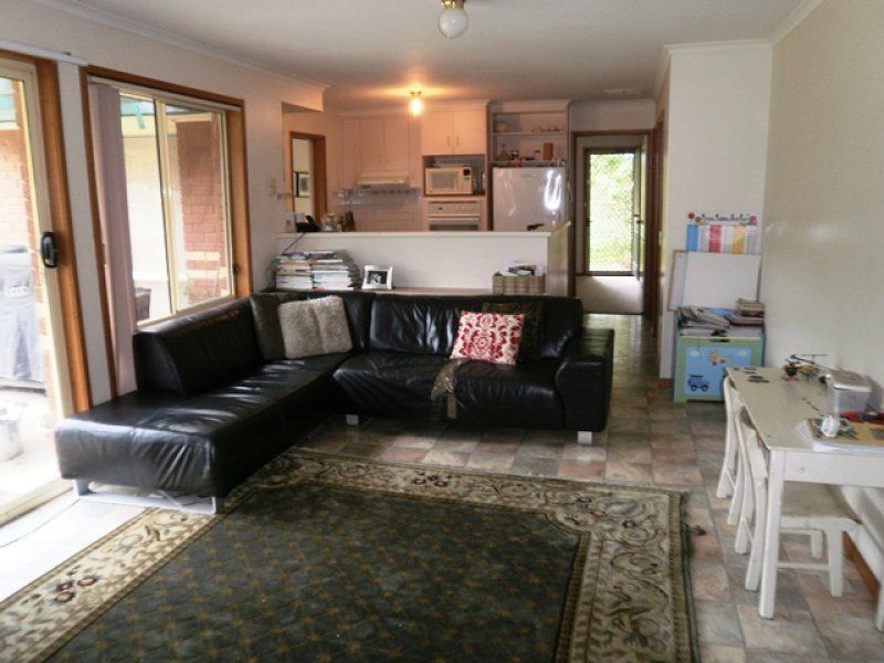 9 Doulton Drive, West Albury NSW 2640, Image 2