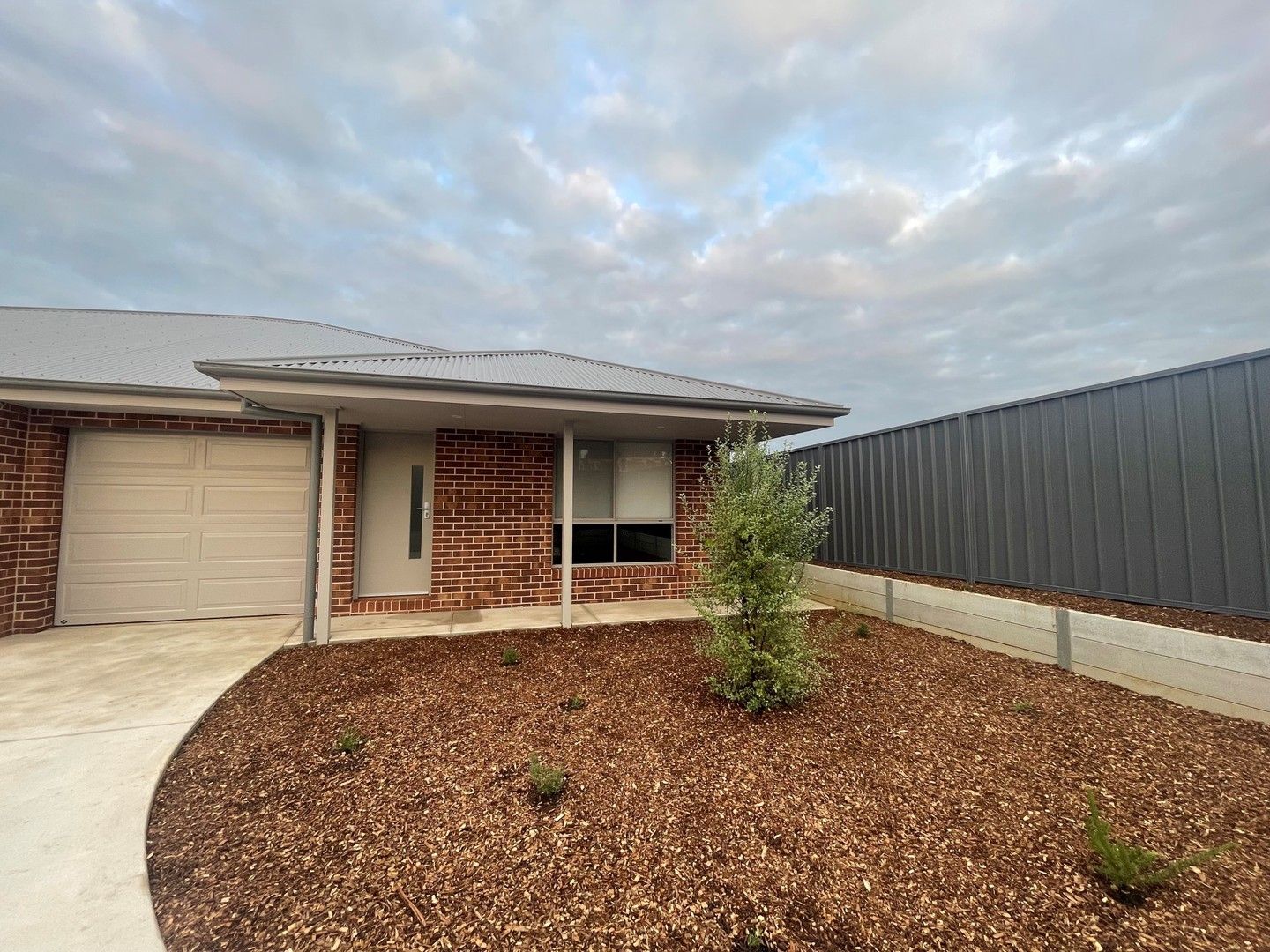 2 bedrooms Townhouse in 3/177 Hillford Circuit THURGOONA NSW, 2640