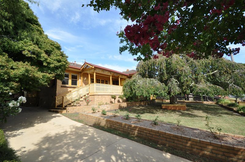 3 bedrooms House in 3 Landsborough Street WARRAGUL VIC, 3820