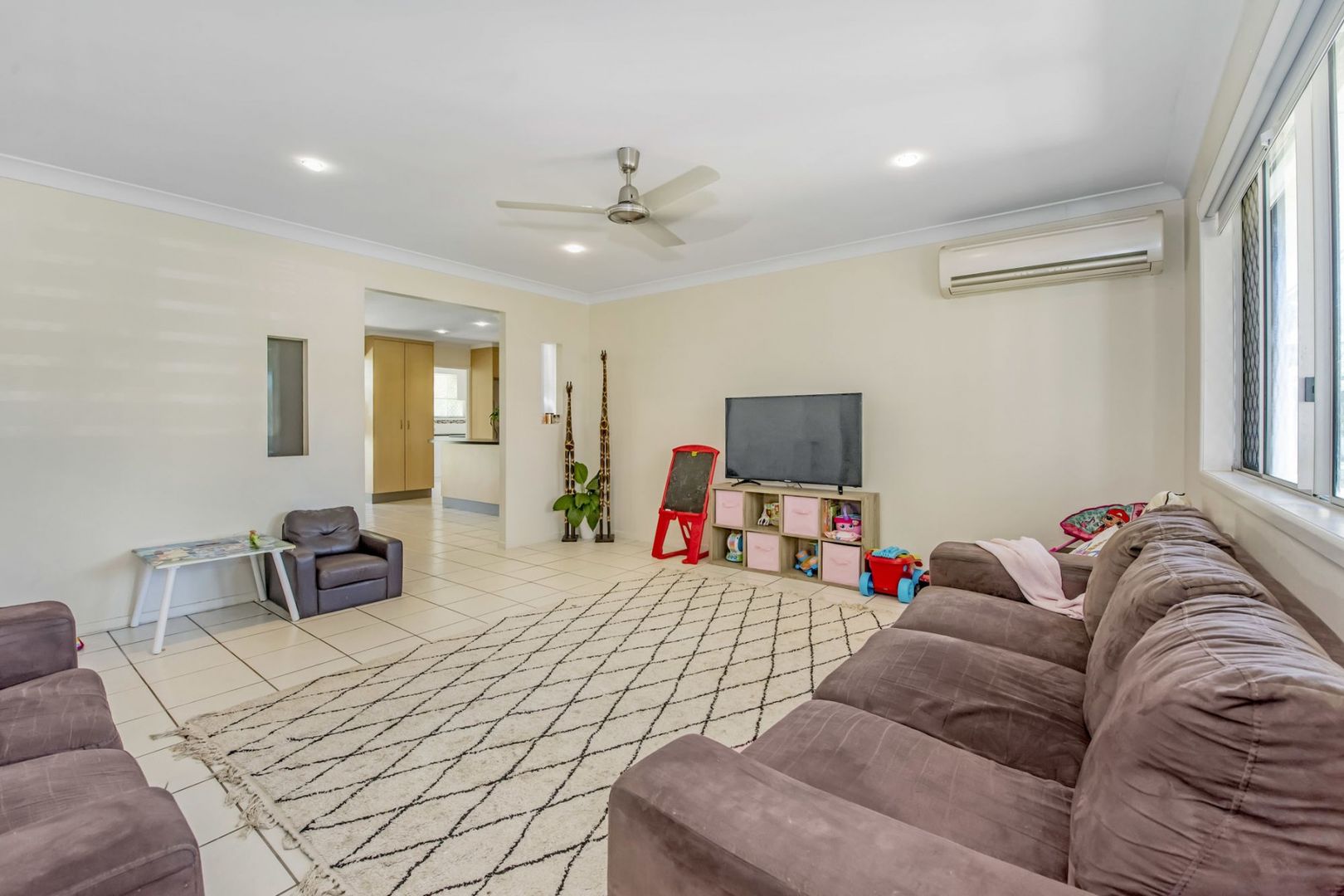 58 Hart Street, South Mackay QLD 4740, Image 2