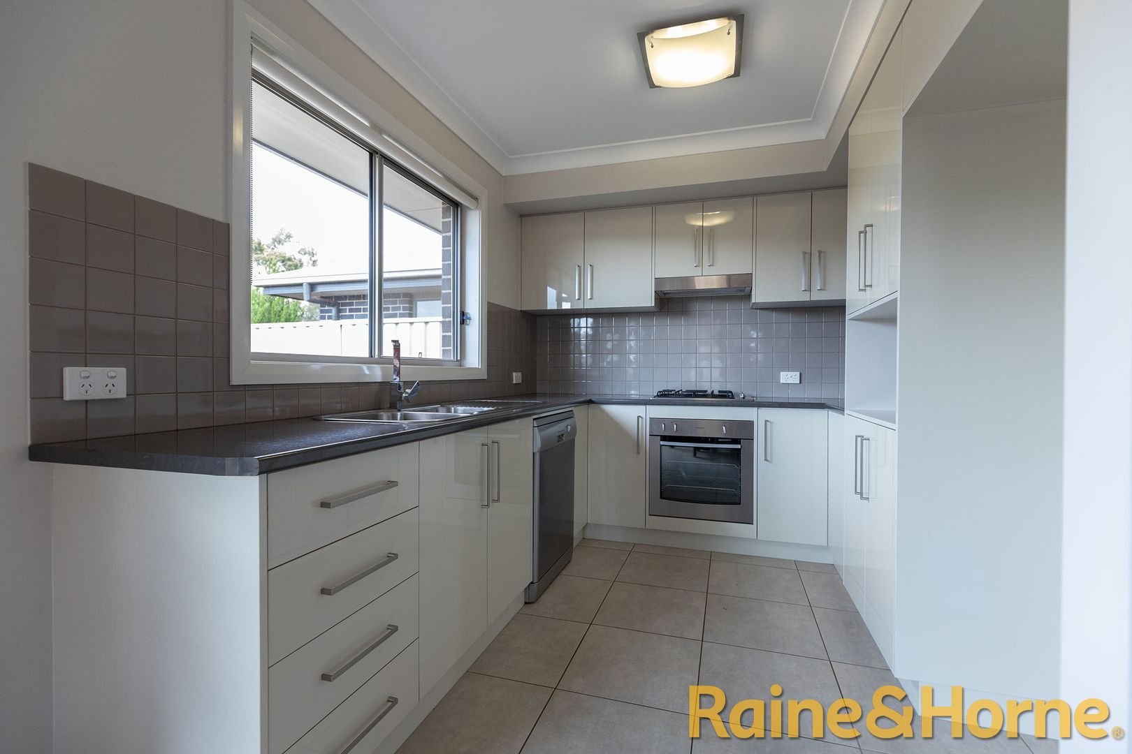 6/267 Cobra Street, Dubbo NSW 2830, Image 2