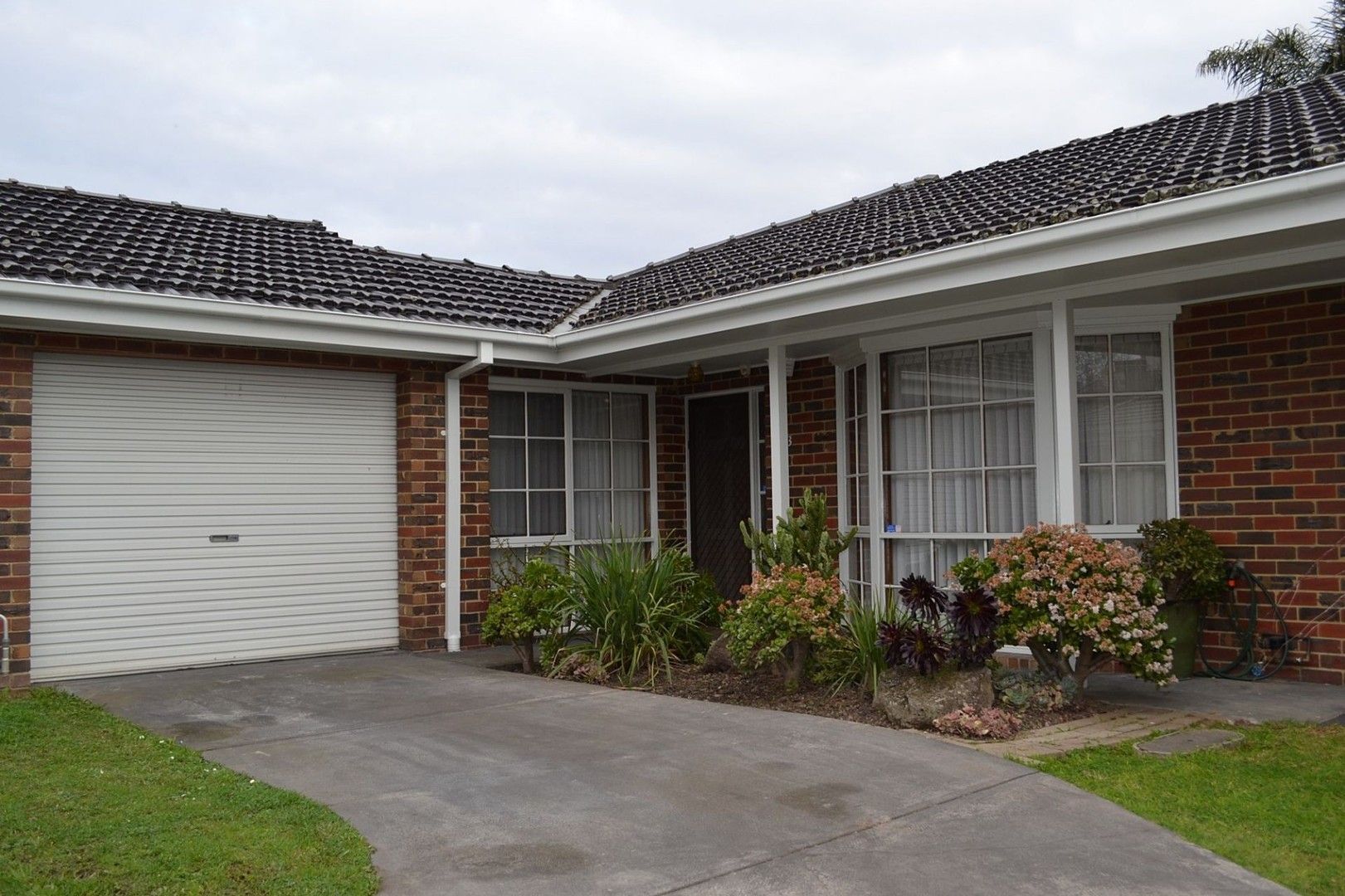 2 bedrooms Apartment / Unit / Flat in 3/787 Elgar Rd DONCASTER VIC, 3108
