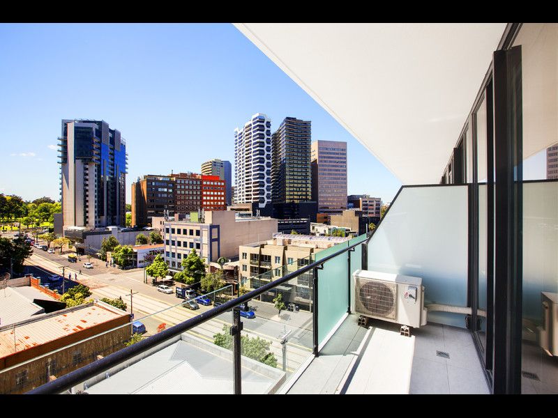 403/52 Park Street, South Melbourne VIC 3205, Image 2