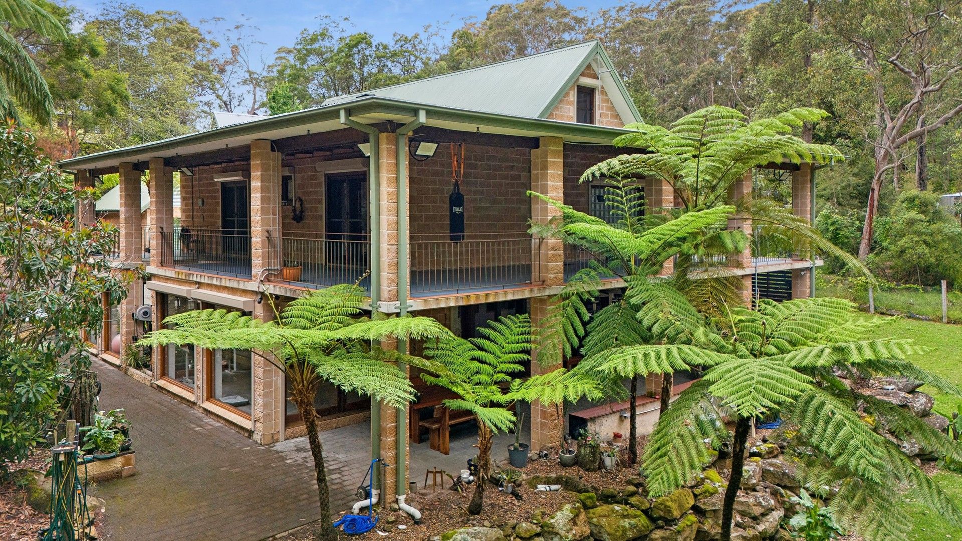 5 bedrooms House in 48 Lieutenant Bowen Road BOWEN MOUNTAIN NSW, 2753
