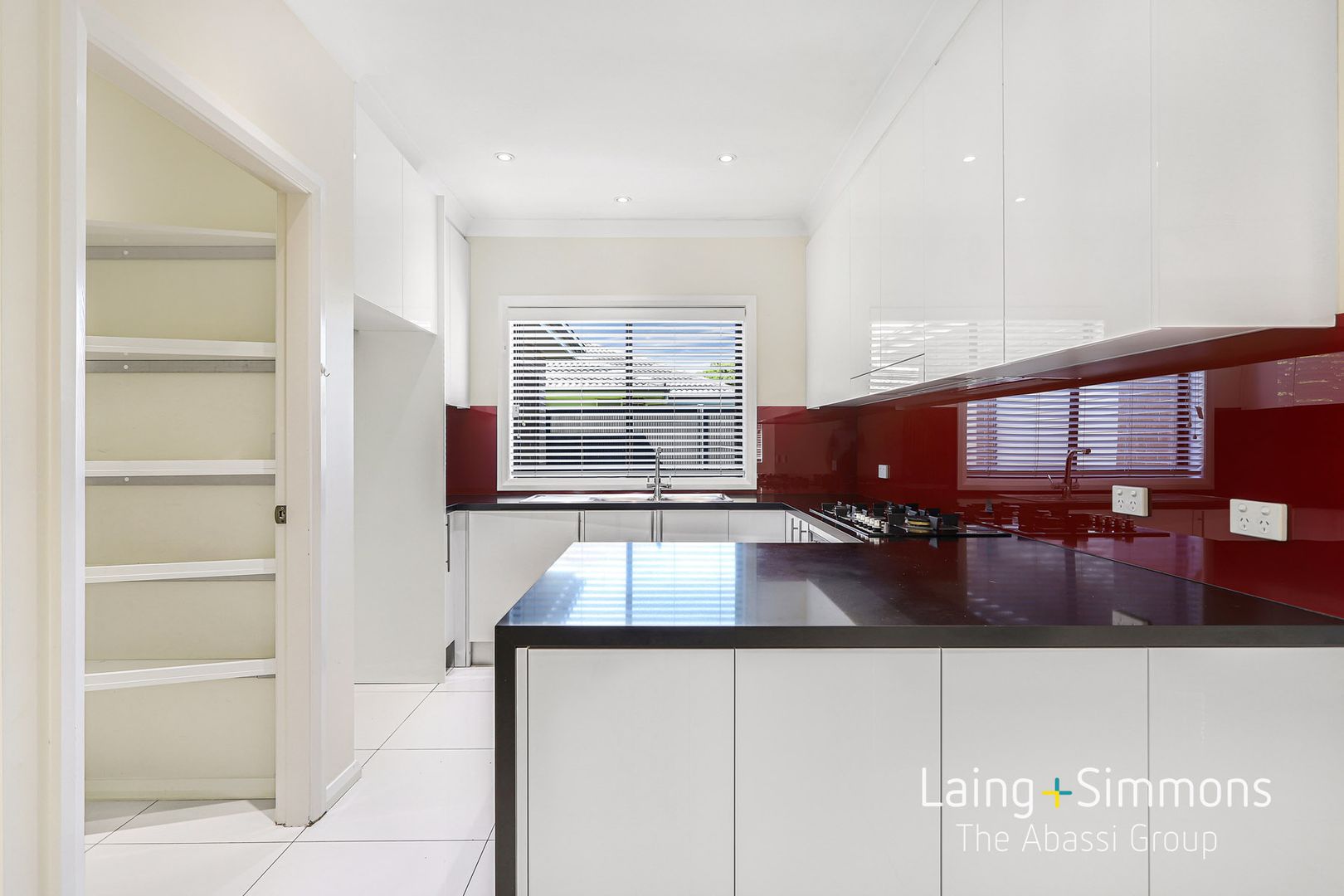 33 Holland Avenue, Ropes Crossing NSW 2760, Image 1