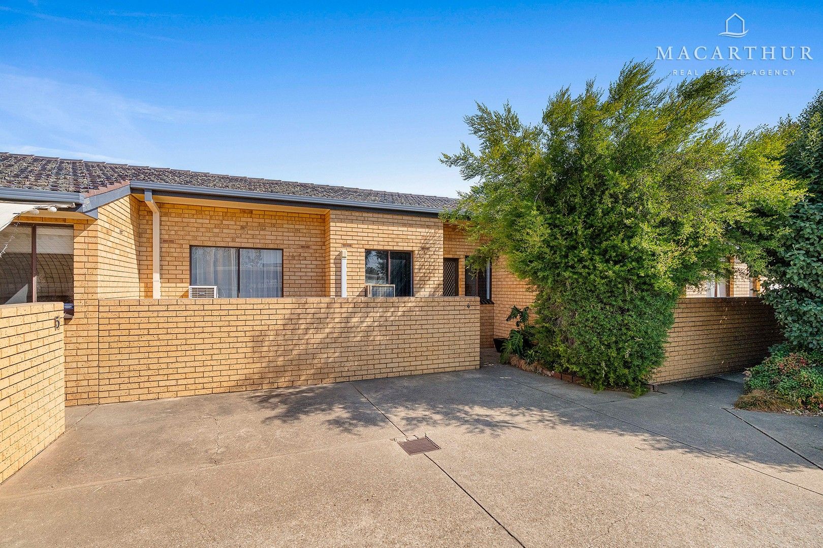 2 bedrooms Apartment / Unit / Flat in 4/2 Vestey Street WAGGA WAGGA NSW, 2650