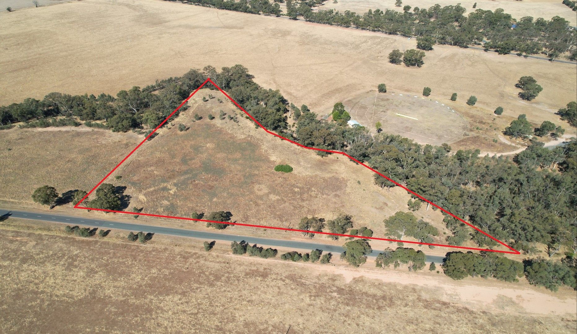 Dunolly-Inglewood Road, Arnold VIC 3551, Image 0