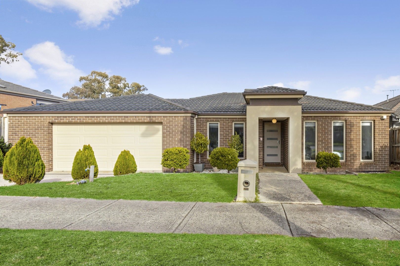 4 bedrooms House in 25 Coolgardie Way DOREEN VIC, 3754