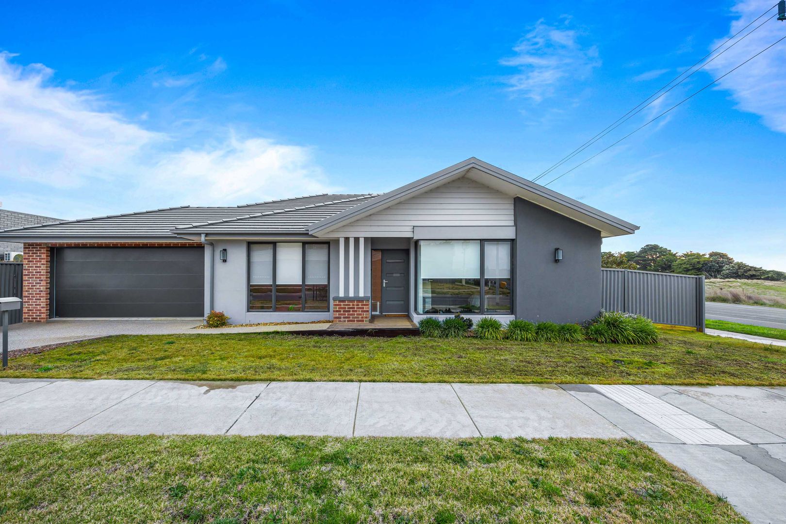 2 Adrianus Street, Alfredton VIC 3350, Image 2