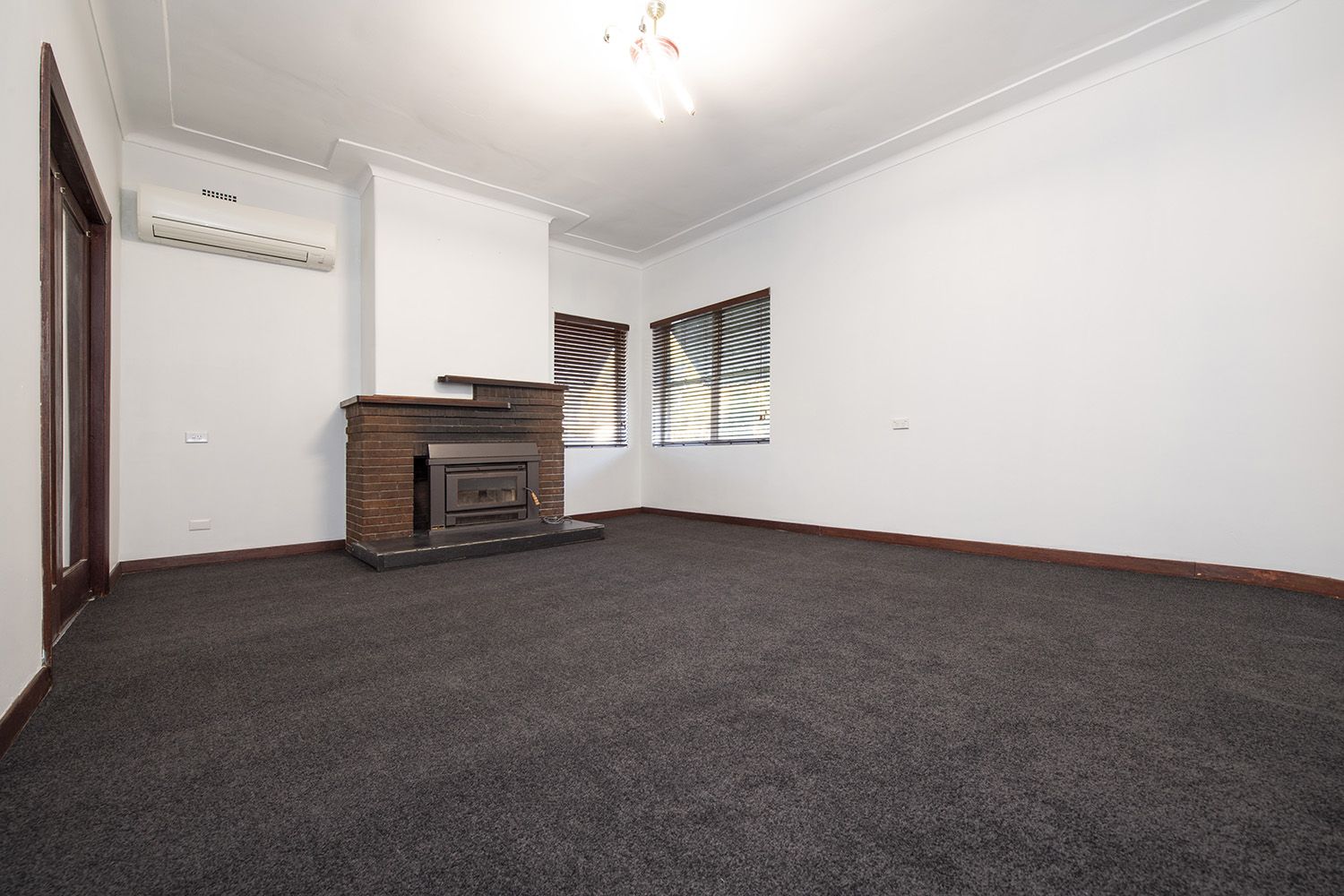 59 Aberdeen Street, Muswellbrook NSW 2333, Image 2