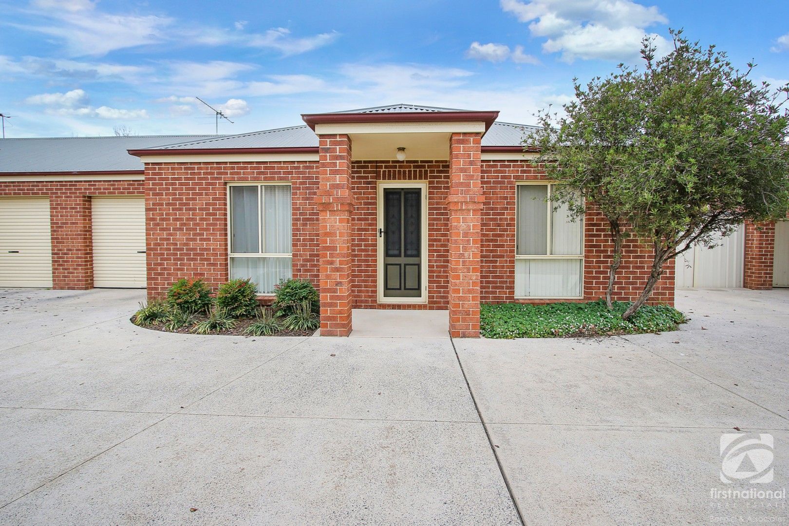 2 bedrooms Townhouse in 2/8 Railway Street WODONGA VIC, 3690