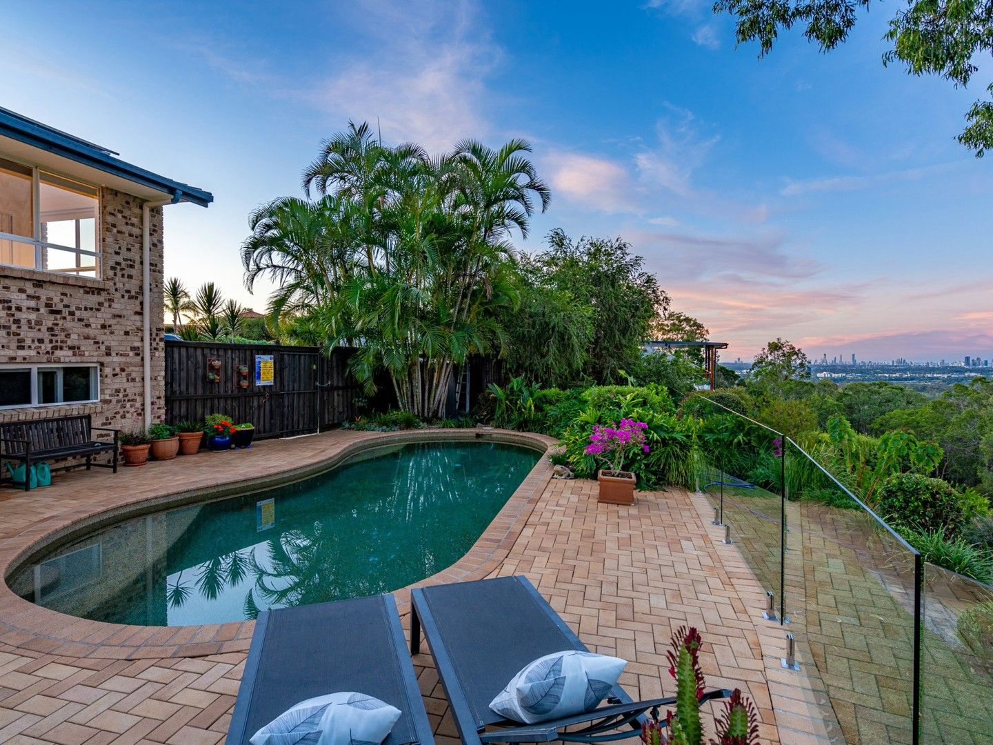 4 bedrooms House in 100-102 Strawberry Road MUDGEERABA QLD, 4213