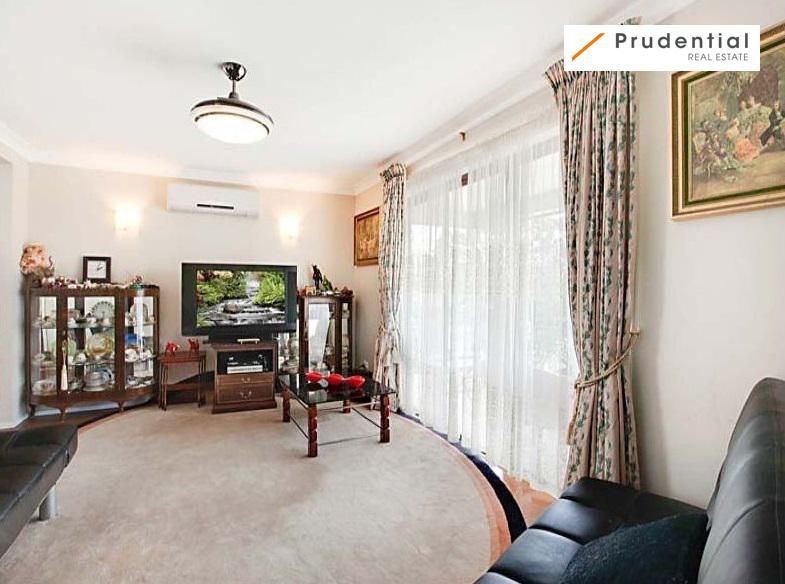 186 Harrow Road, Glenfield NSW 2167, Image 1