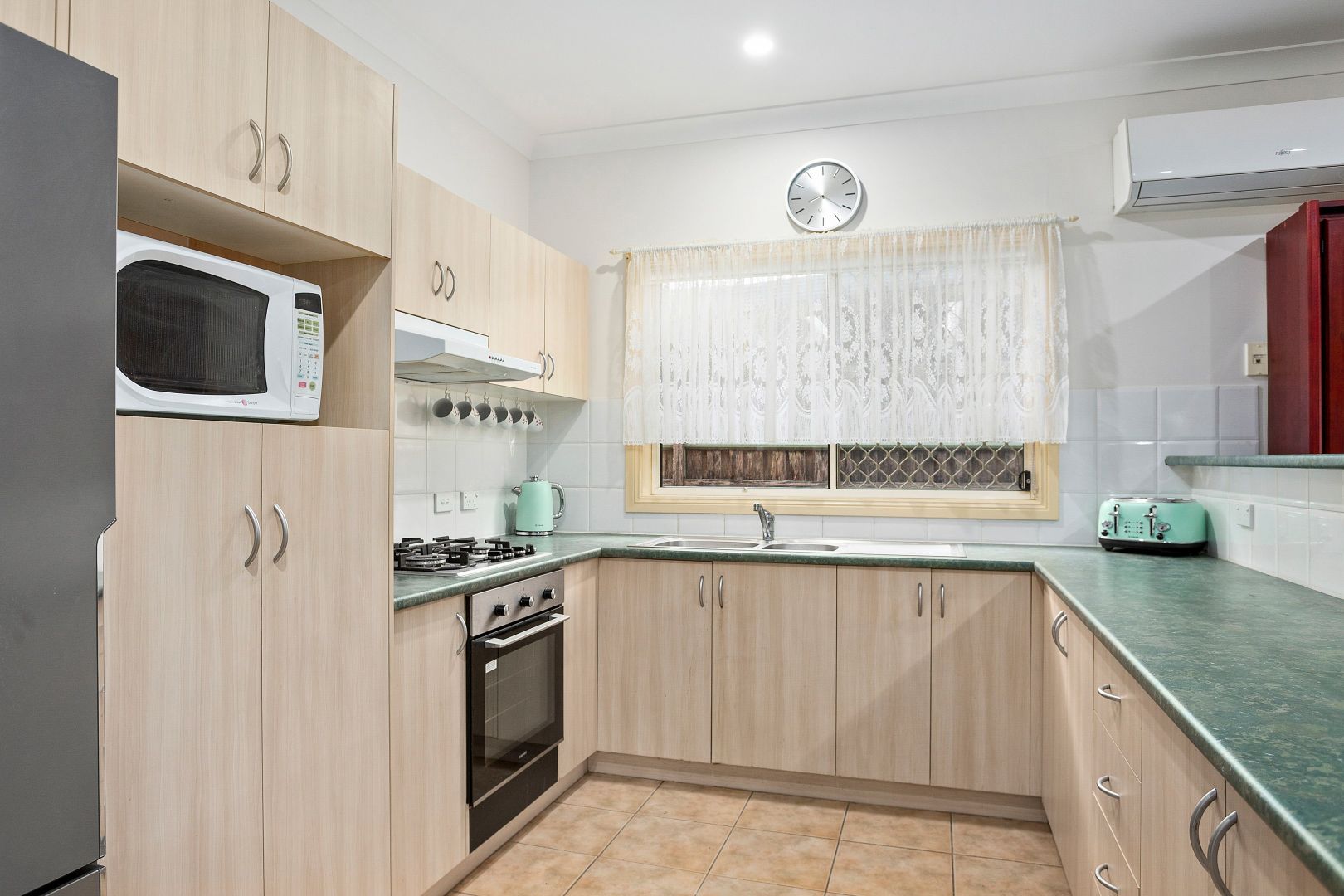 2 Longley Grove, Kanahooka NSW 2530, Image 2