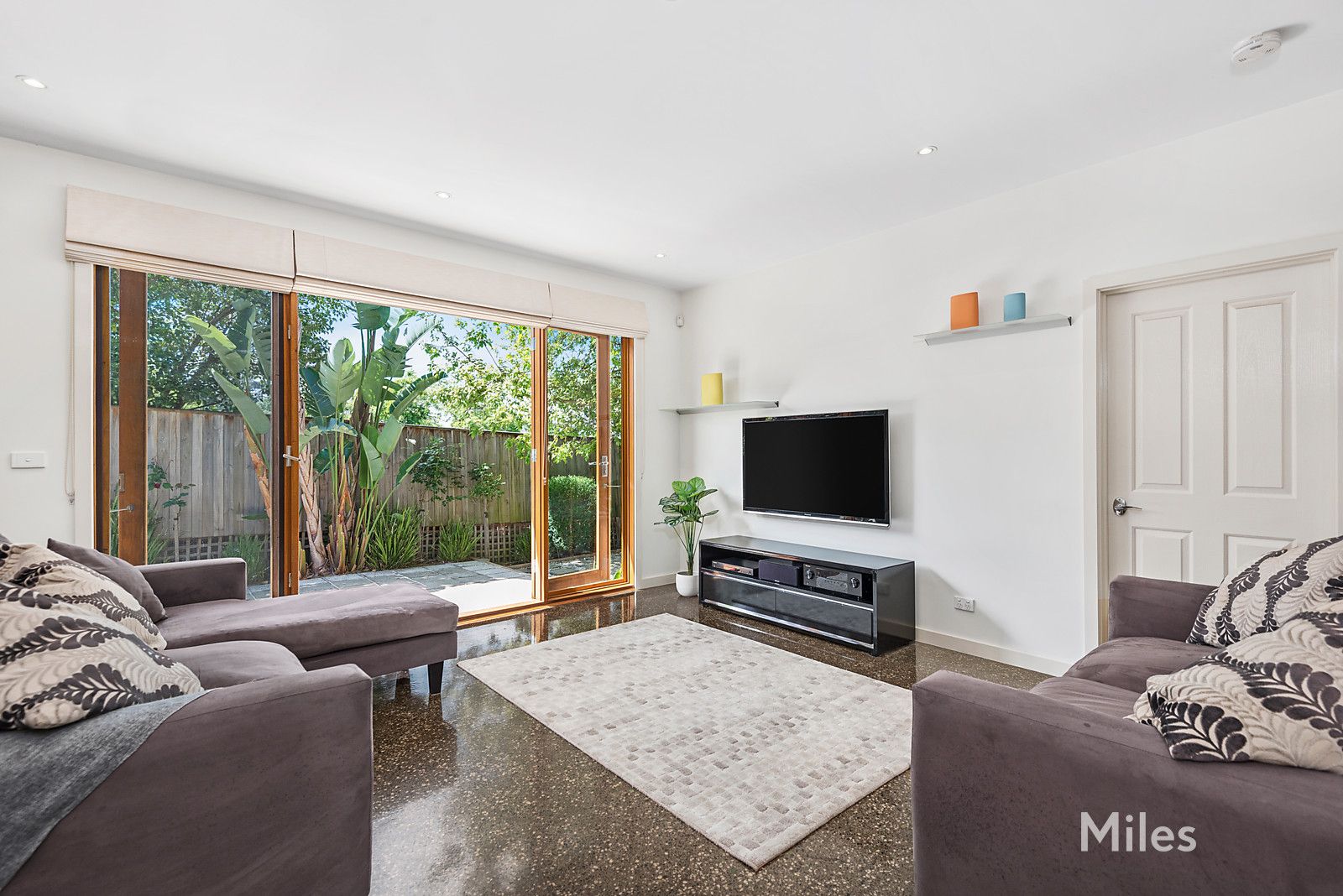 19 Dee Street, Heidelberg VIC 3084, Image 1