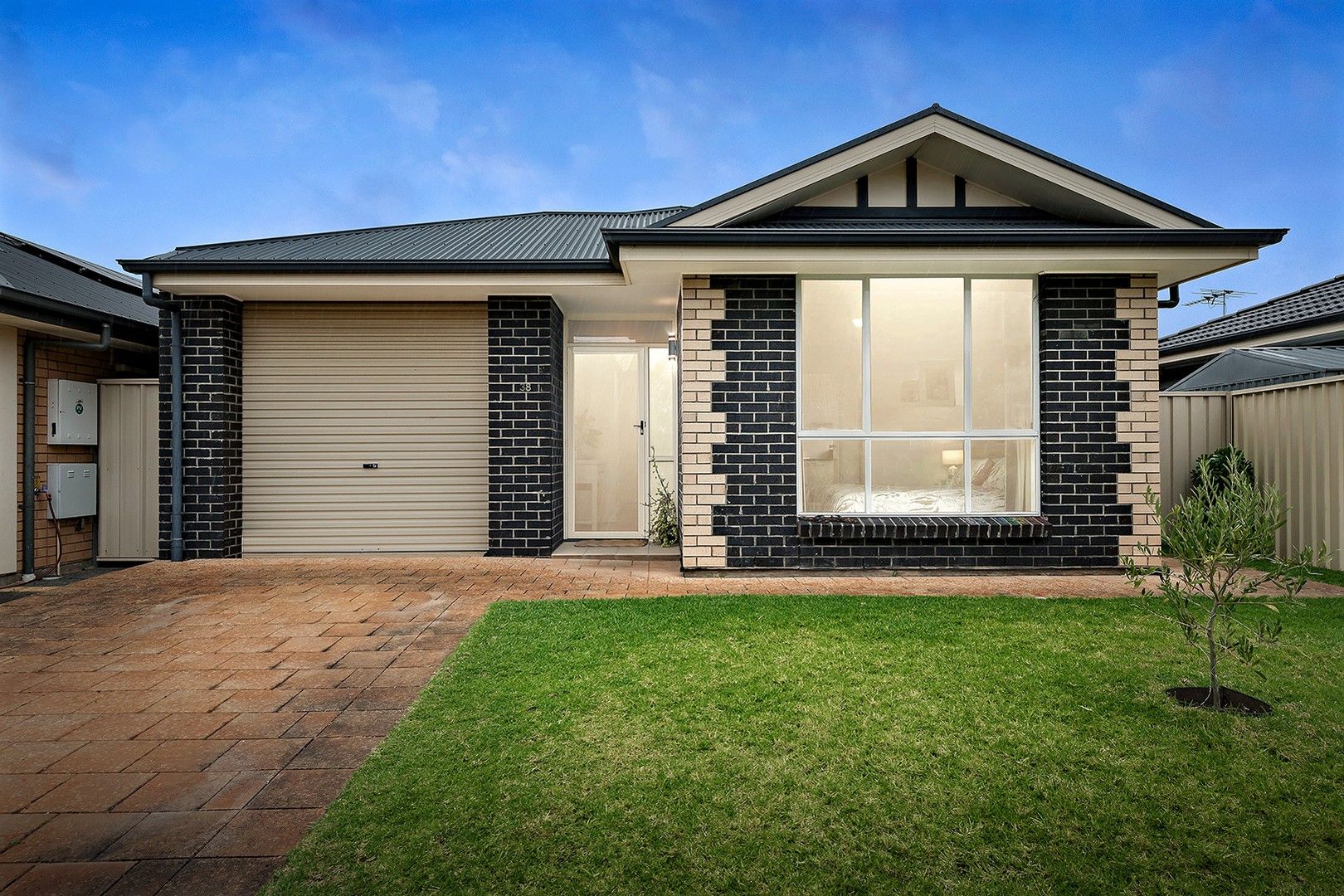 38 Leaf Street, Parafield Gardens SA 5107, Image 0