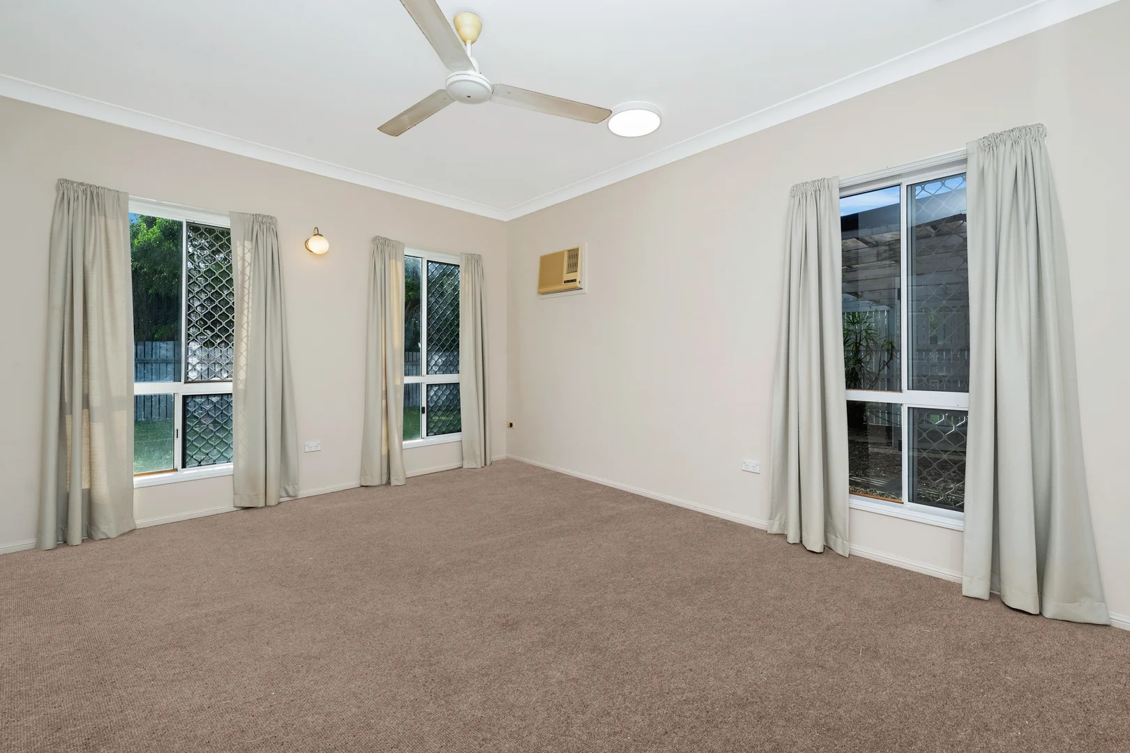Additional image 7 of 27 Macarthur Drive, Annandale QLD 4814