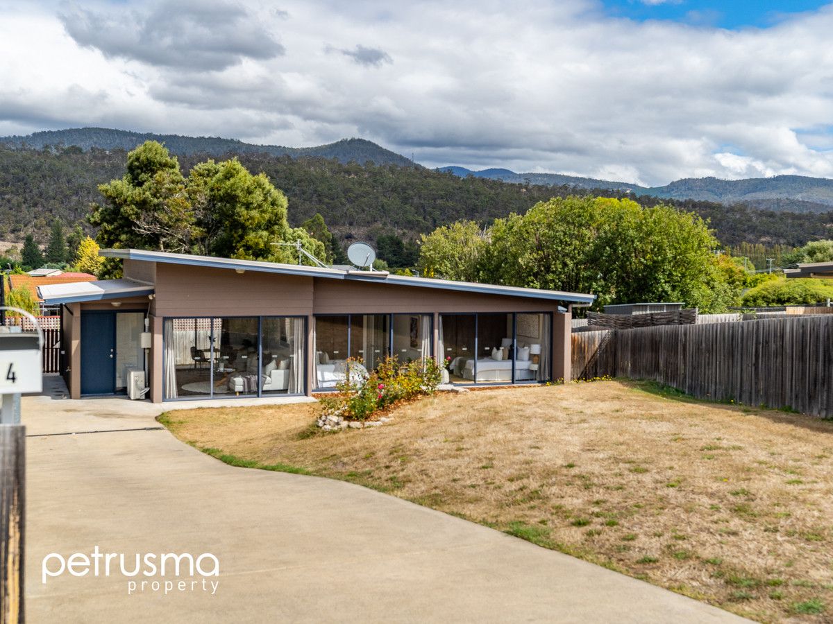 2 bedrooms House in 14 Husten Circle NEW NORFOLK TAS, 7140