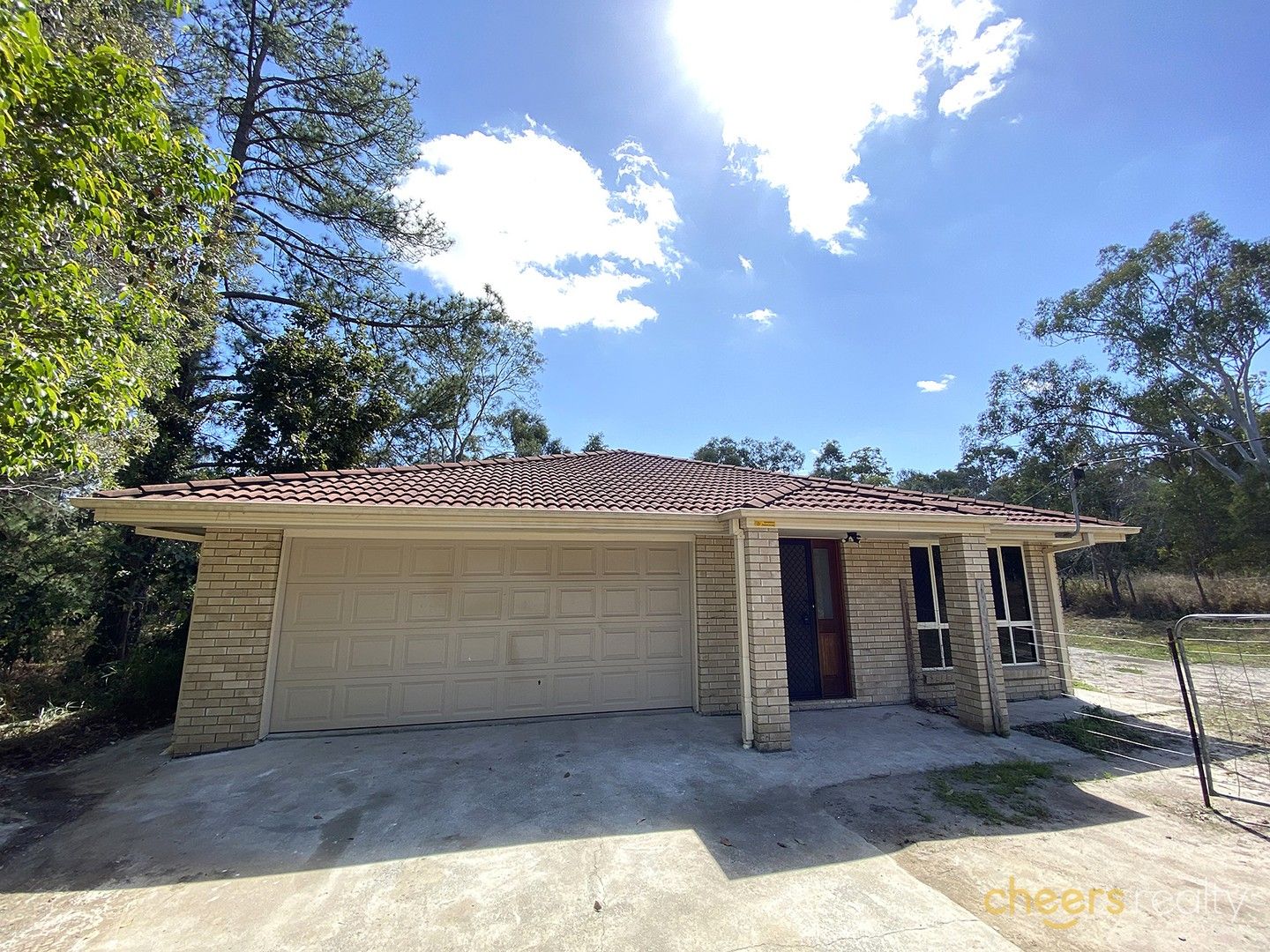 214 Park Ridge Rd, Park Ridge QLD 4125 House For Rent 550 Domain