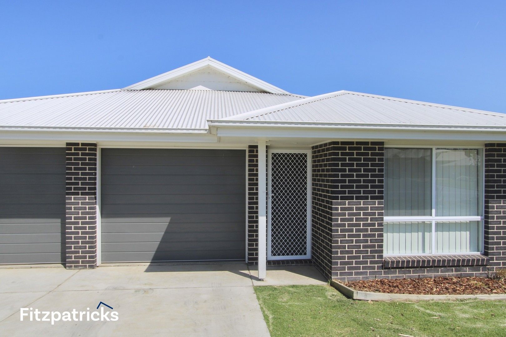 2/51 Cootamundra Boulevard, Gobbagombalin NSW 2650 Apartment For Rent