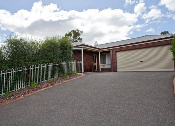 4 Valli Place, East Bendigo VIC 3550