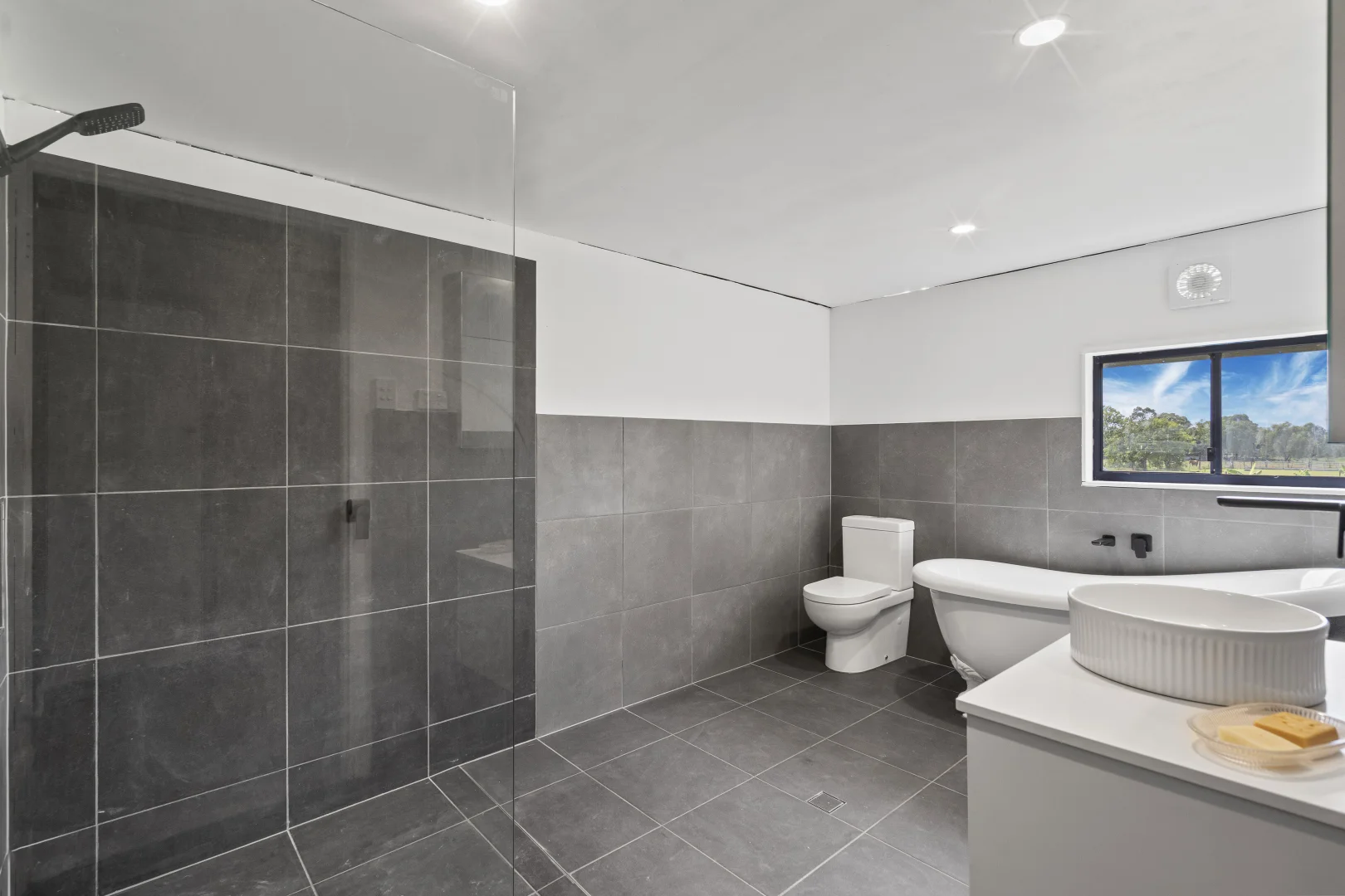 Additional image 12 of 5 Leslee Court, Summerholm QLD 4341