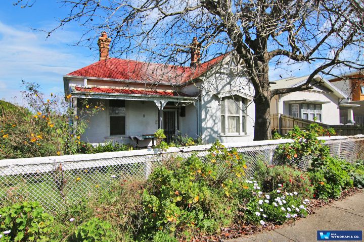 3 bedrooms House in 8 Pyke Street BAIRNSDALE VIC, 3875