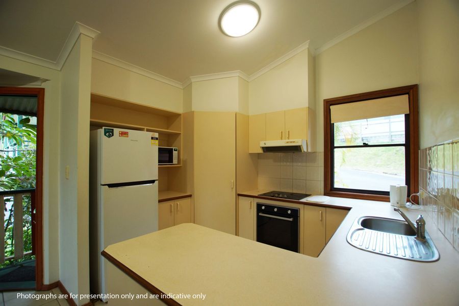 675 Pacific Highway (Large 2 Bedroom Cabin), Korora NSW 2450, Image 2