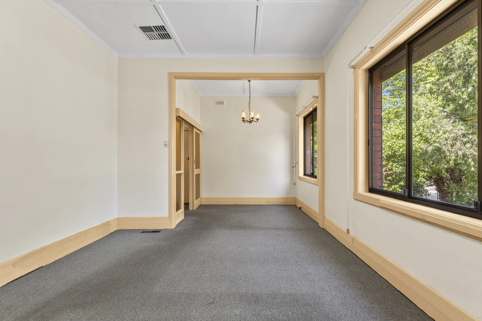 Additional image 4 of 561 Warrigal Road, Ashwood VIC 3147