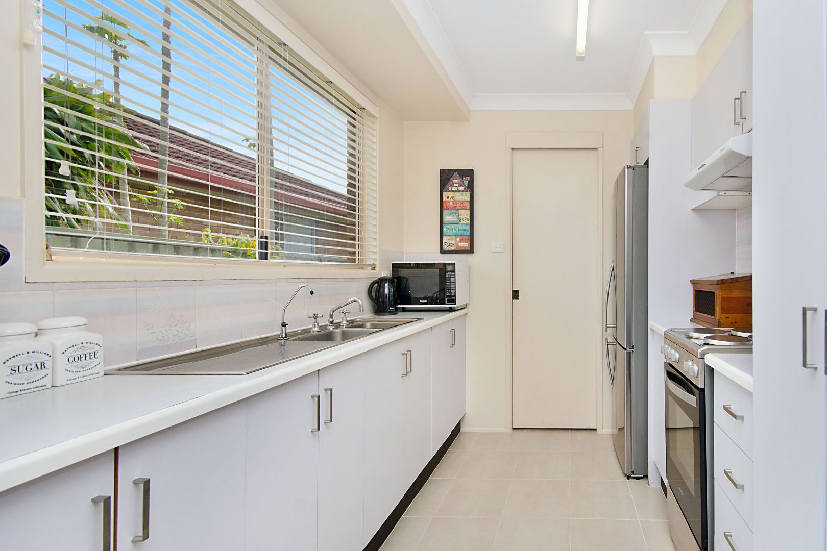 1/4 Toona Place, Yamba NSW 2464, Image 2