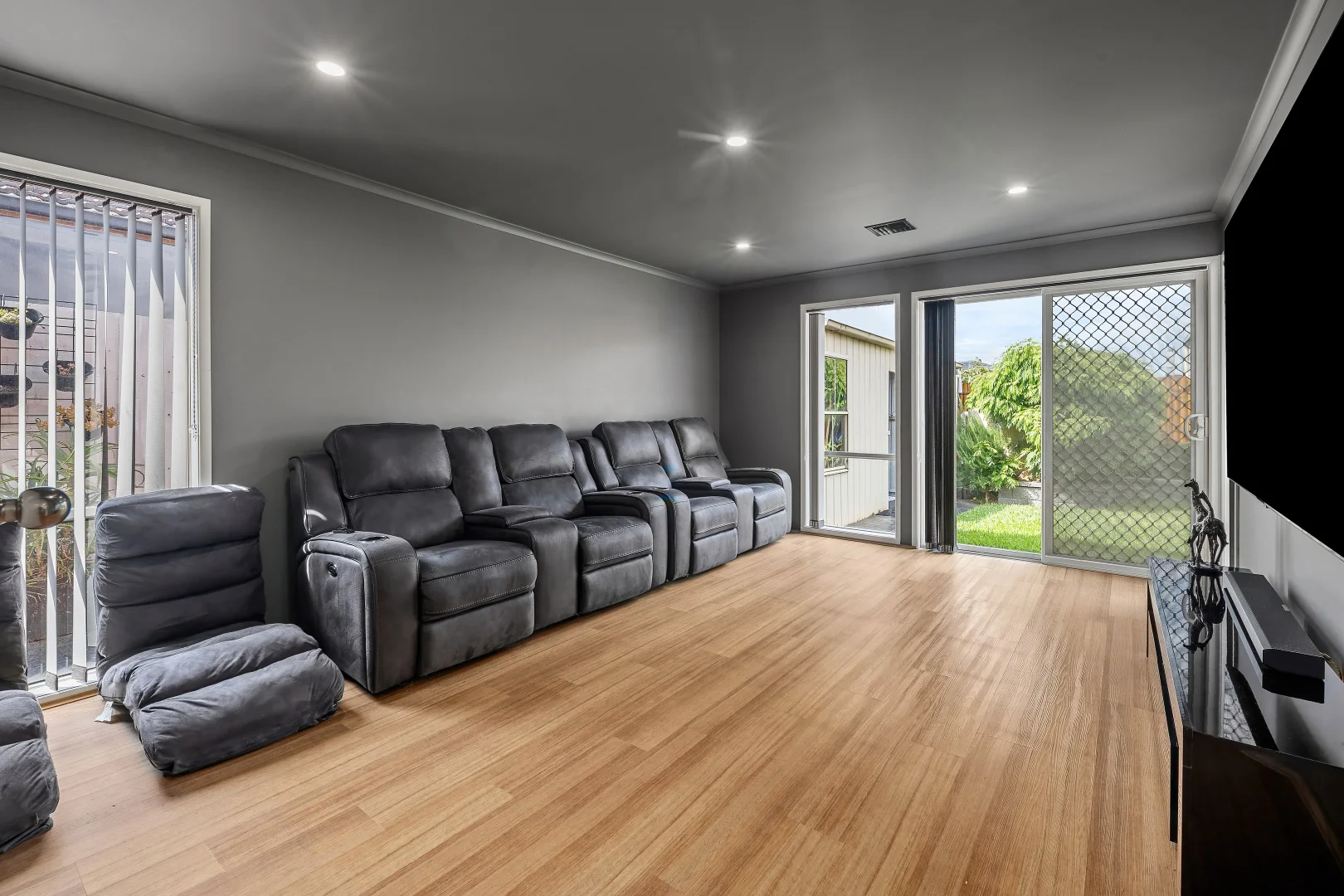 Additional image 5 of 35 Oxford Drive, Thomastown VIC 3074