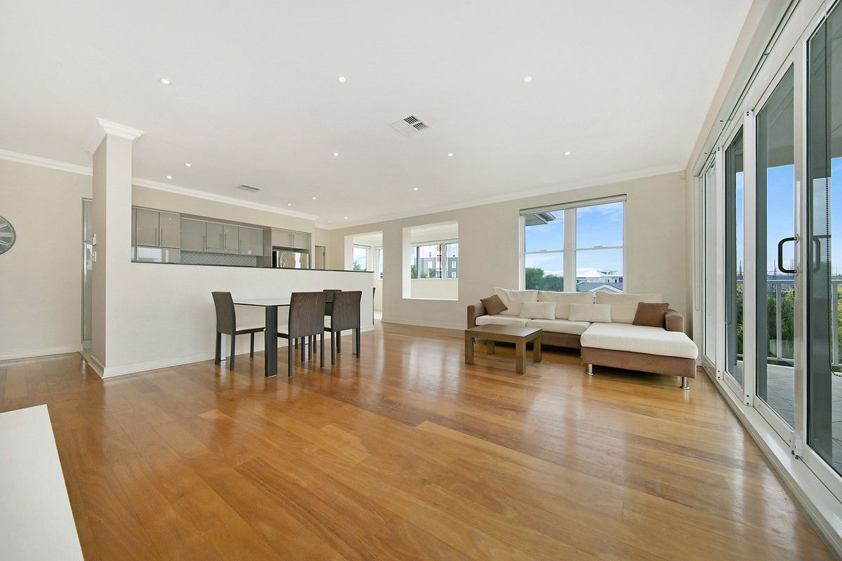 2 bedrooms Apartment / Unit / Flat in 24/6-8 Woodlands Avenue BREAKFAST POINT NSW, 2137
