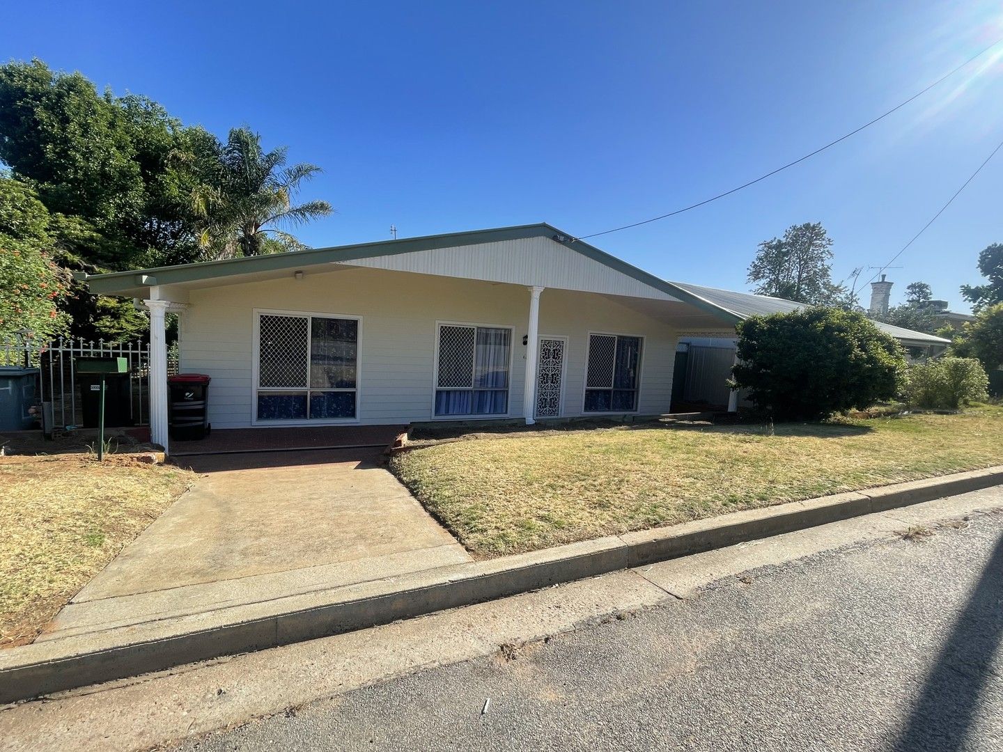 60 Twynam Street, Narrandera NSW 2700 House For Rent 430 Domain