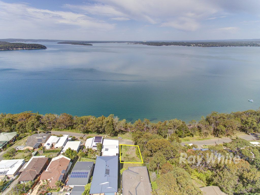 23 Beach Road, Wangi Wangi NSW 2267, Image 0