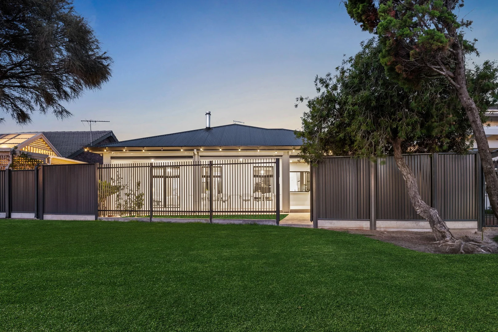 Additional image 31 of 29 Blue Sails Court, West Lakes SA 5021