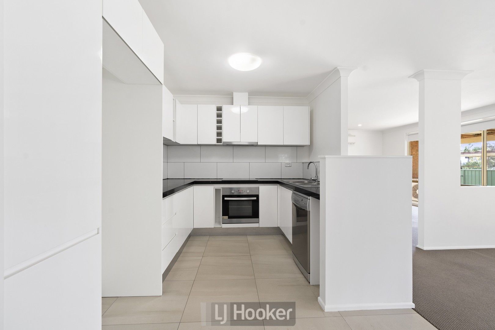 4 bedrooms House in 1 Pearson Street BONNELLS BAY NSW, 2264