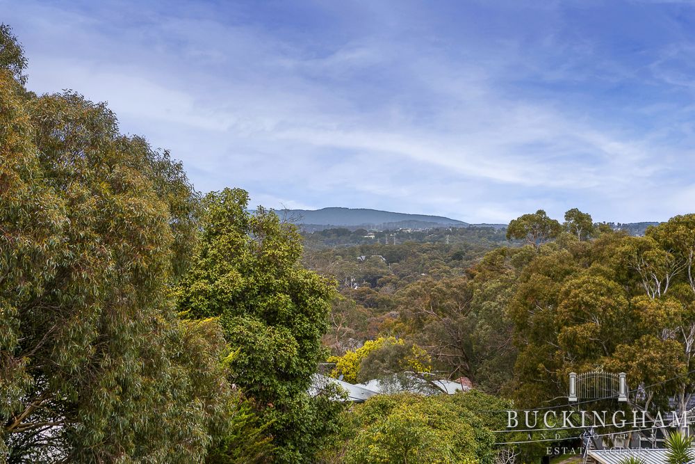 13/2 Grand Boulevard, Montmorency VIC 3094, Image 2