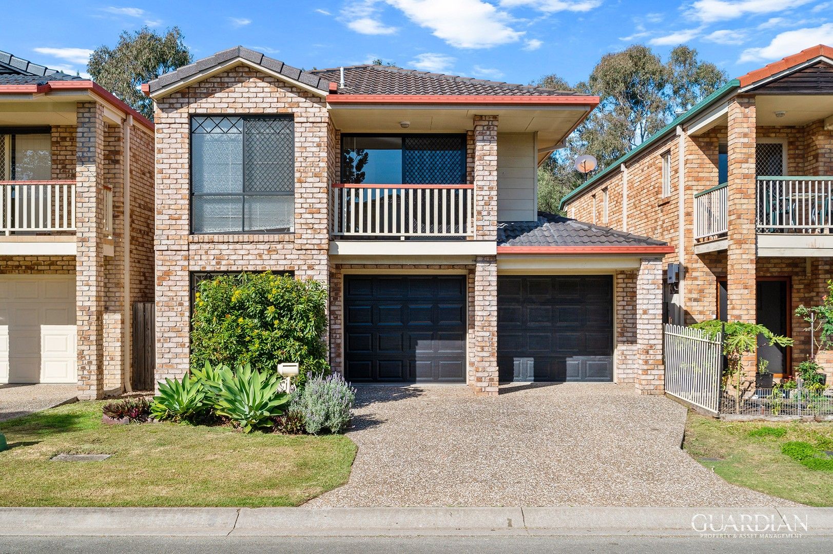 4 bedrooms House in 8 Araluen Street CARINDALE QLD, 4152