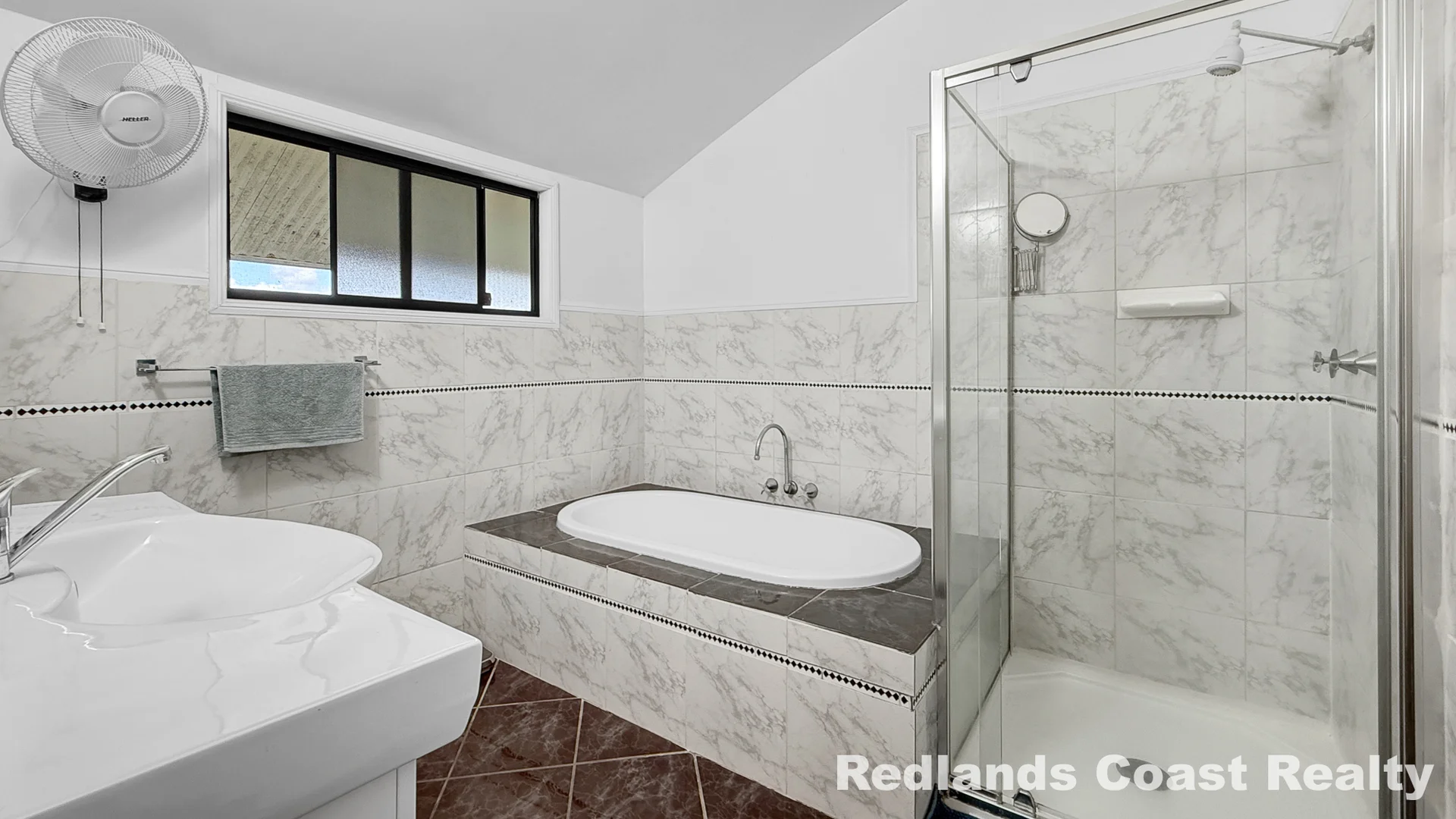 Additional image 18 of 30 Paula Parade, Lamb Island QLD 4184