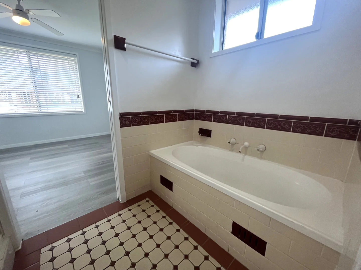 Additional image 5 of 14 Larbert Place, Prestons NSW 2170