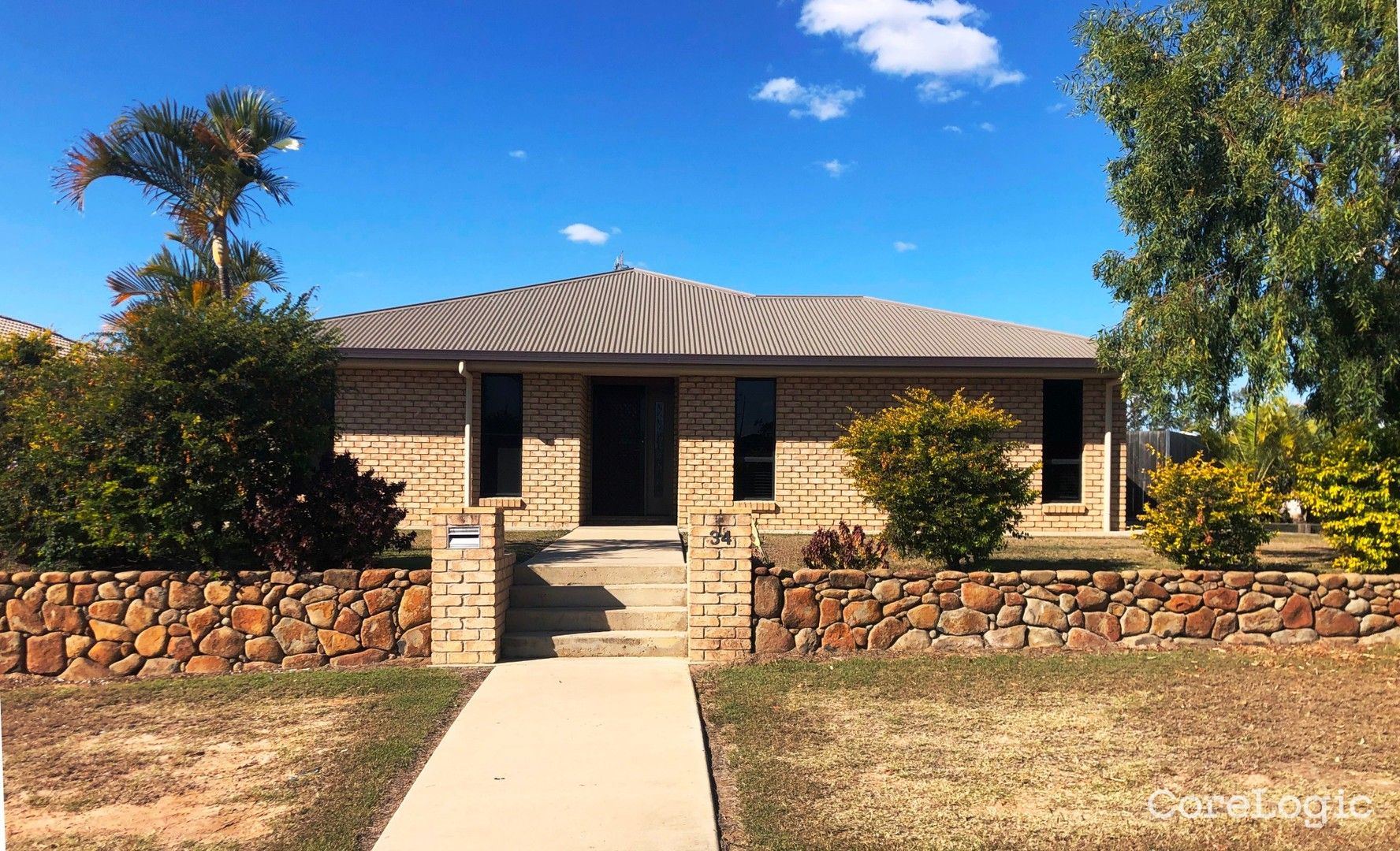4 bedrooms House in 34 Hannay MORANBAH QLD, 4744