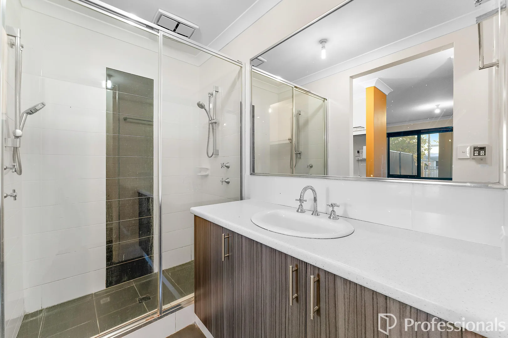 Additional image 12 of 43 Pyramid Road, Harrisdale WA 6112