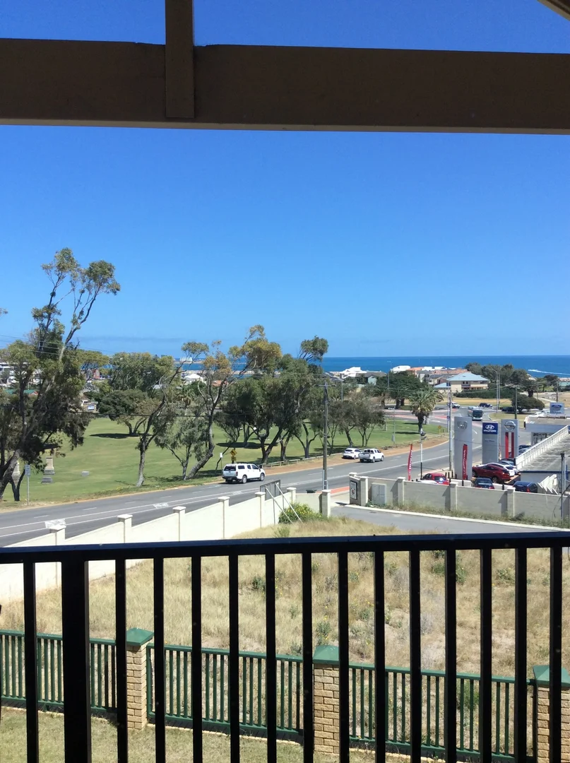 Additional image 8 of 10/129 George Road, Geraldton WA 6530