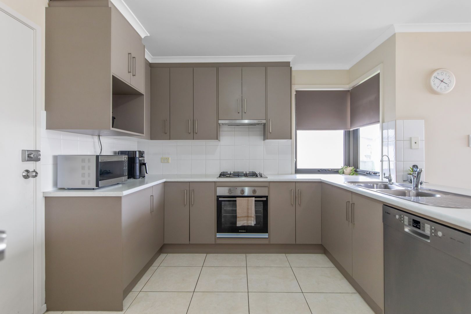 11 Alexios Court, Munno Para West SA 5115, Image 2