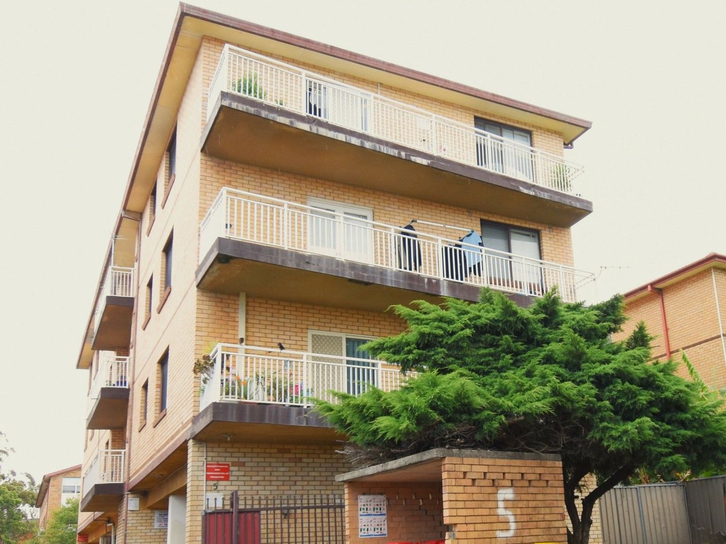 2 bedrooms Apartment / Unit / Flat in 2/5 Acacia Street CABRAMATTA NSW, 2166