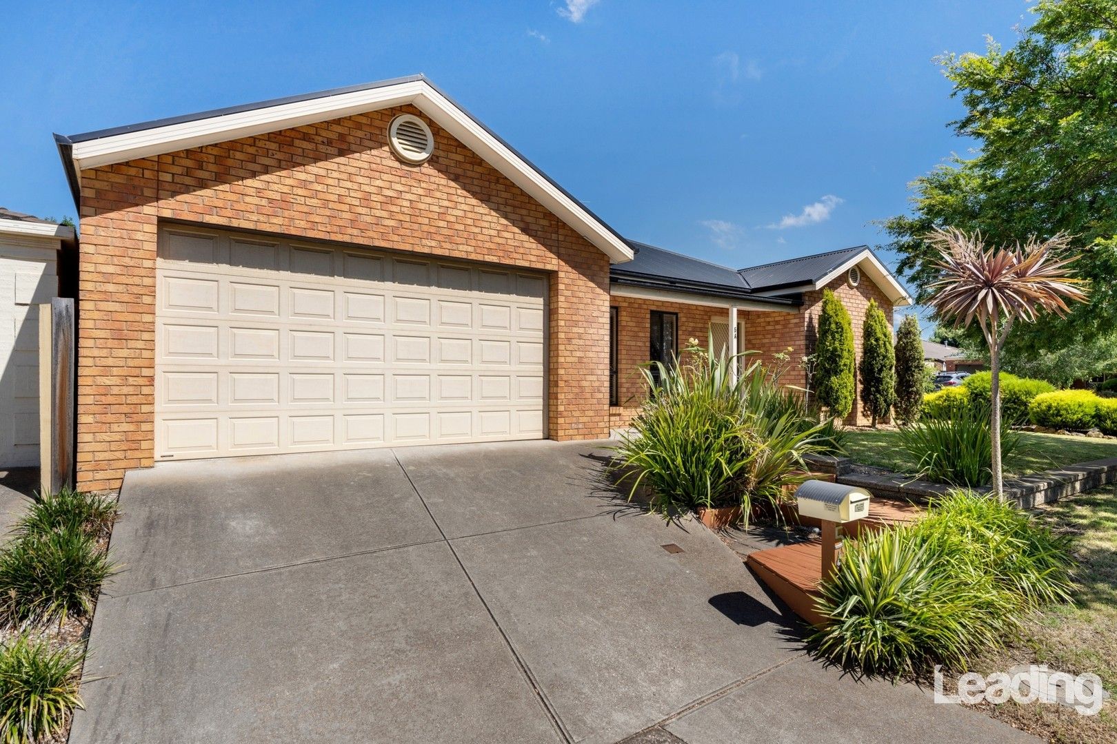 3 bedrooms House in 5 Daly Close SUNBURY VIC, 3429