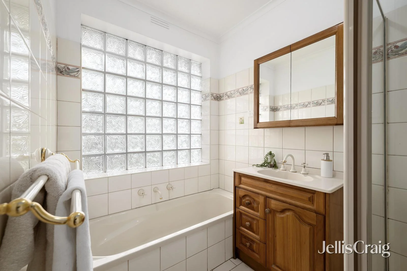 Additional image 16 of 10 Highland Crescent, Mooroolbark VIC 3138