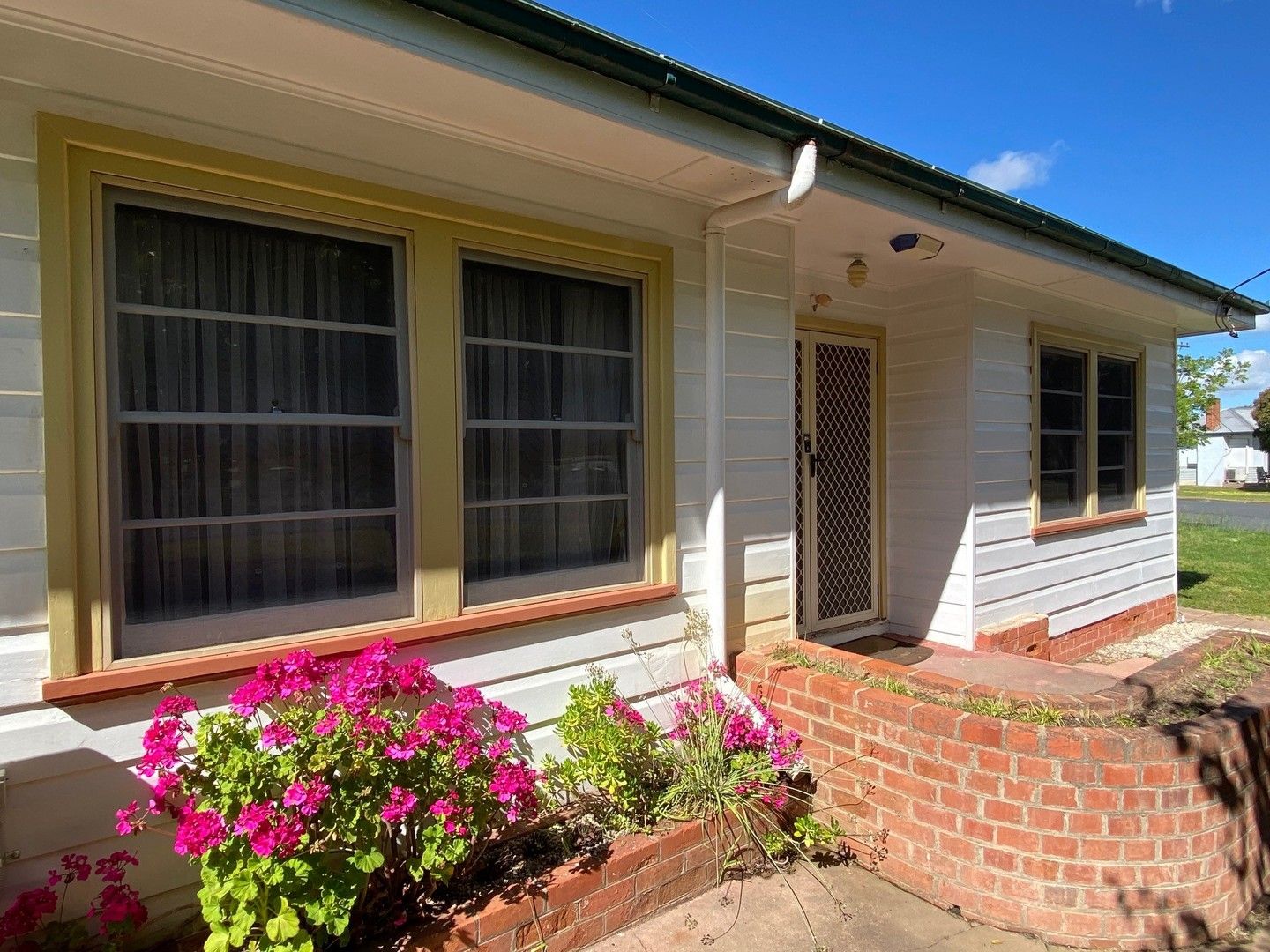 20 BATH STREET, Holbrook NSW 2644, Image 0